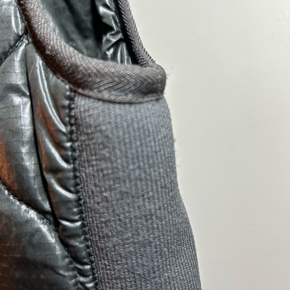 J Crew Women’s Puffer Quilted Vest Jacket Size XS Hooded Double Zipper Packable - Picture 4 of 16